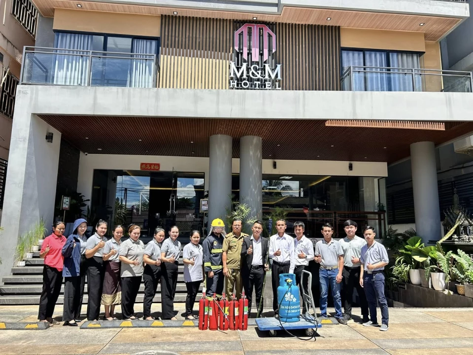 M&M Hotel Vang Vieng  วังเวียง โรงแรม